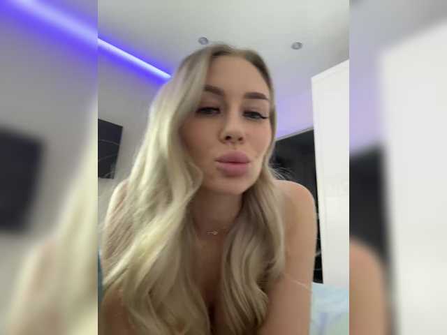 Lovensesgirl's BongaCams show and profile