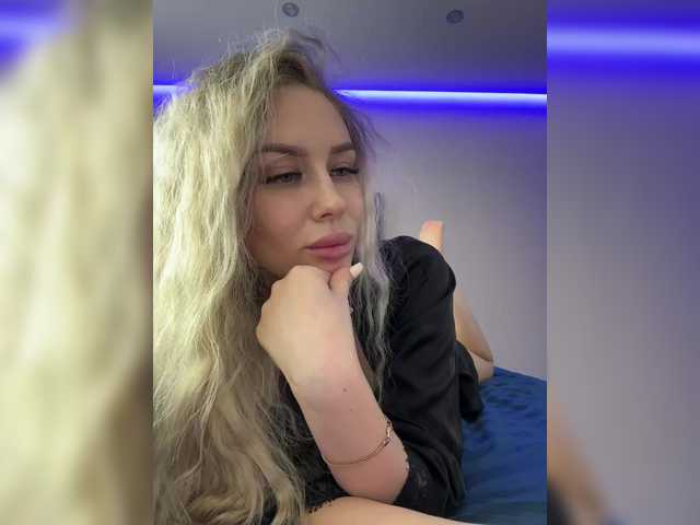 Lovensesgirl's BongaCams show and profile