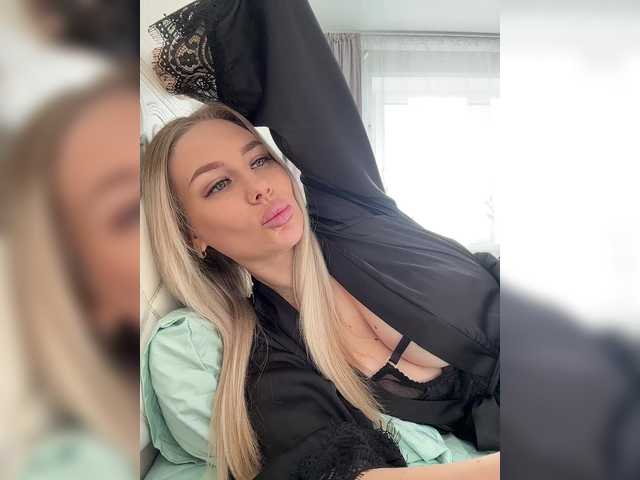 Lovensesgirl's BongaCams show and profile