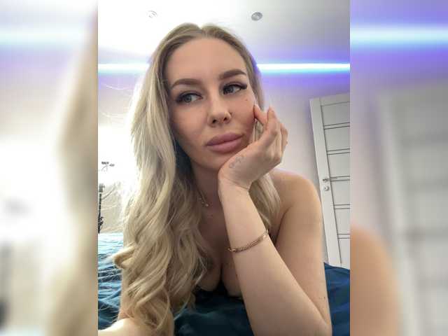 Lovensesgirl's BongaCams show and profile