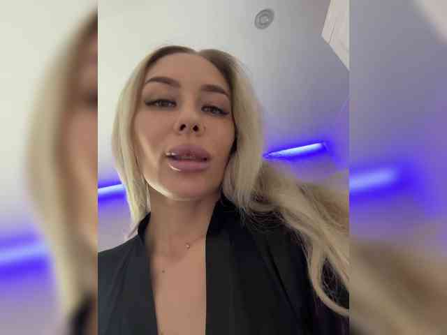 Lovensesgirl Live Webcam on BongaCams