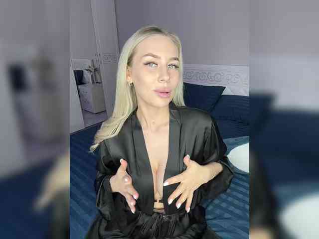 Lovensesgirl Live Webcam on BongaCams