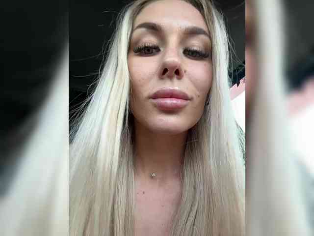 Lovensesgirl Live Webcam on BongaCams