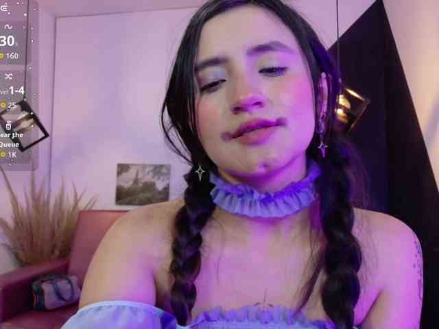Perla-Teen's webcam live show