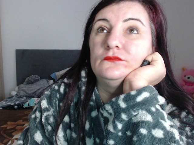 Natalyaredd's BongaCams show and profile