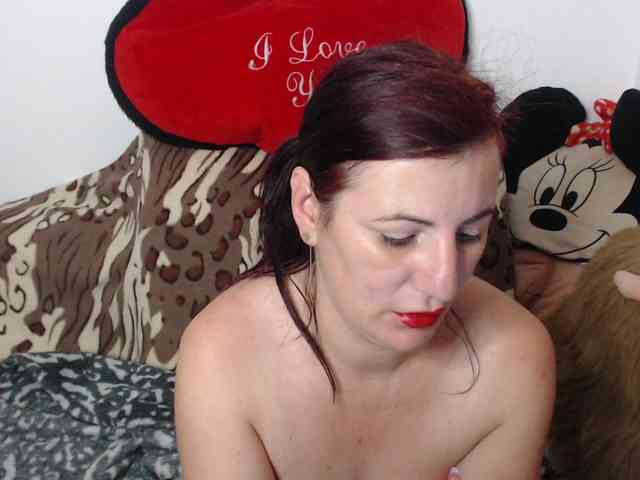 Natalyaredd webcam