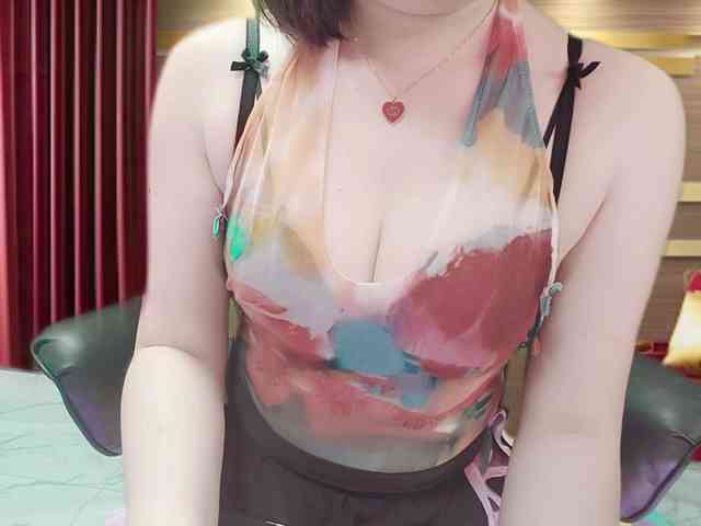 twhanhan Live Webcam on BongaCams