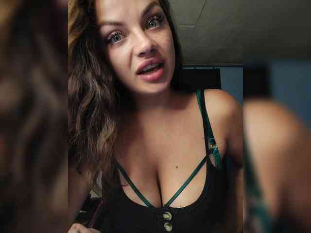 Sweet-Candy88 webcam