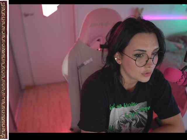 MalinaBo0m webcam