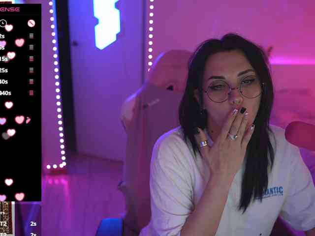 MalinaBo0m Live Webcam on BongaCams