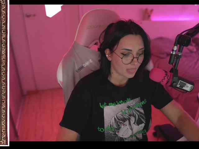 MalinaBo0m webcam