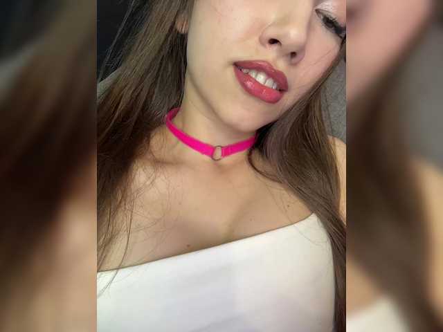 Cute Jade8887 wants you to fuck her body now Jade8887 from BongaCams