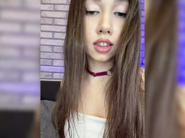 Jade8887's BongaCams show and profile