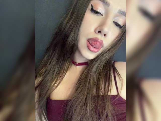 Jade8887's BongaCams show and profile