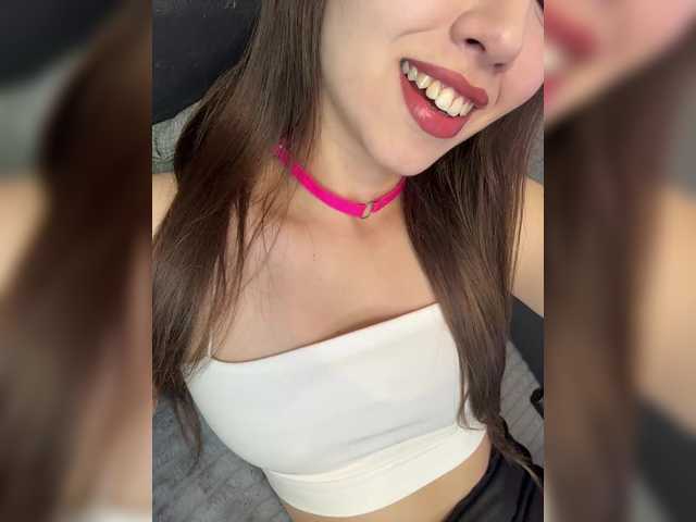 Jade8887 from BongaCams