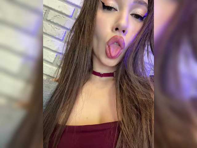 Jade8887's BongaCams show and profile