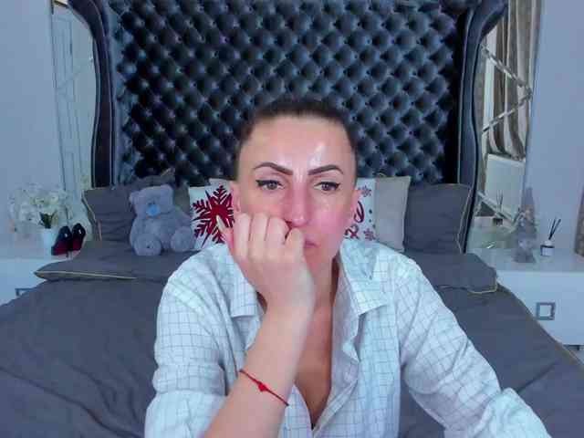 RebecaDiamond webcam