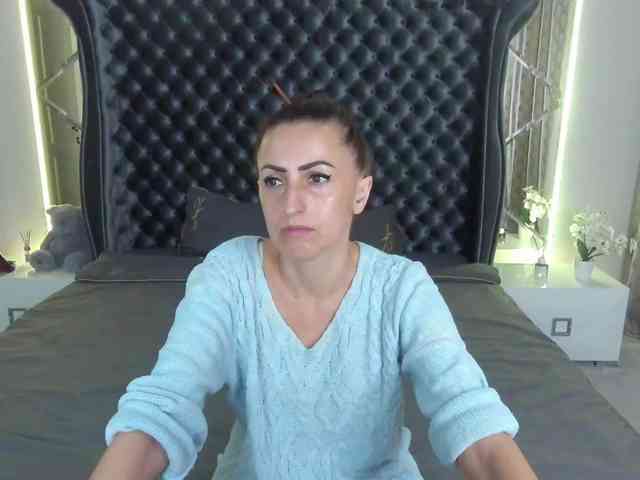 RebecaDiamond webcam