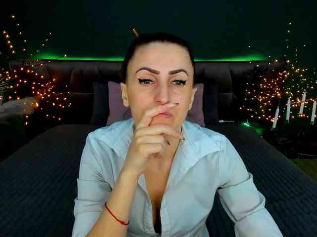 RebecaDiamond webcam