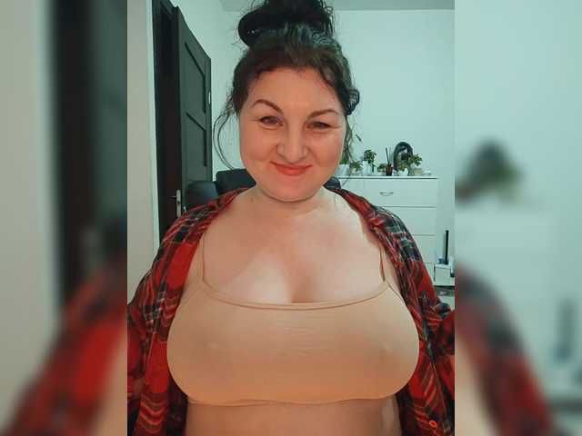 WetTigress's BongaCams show and profile