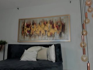 AbellaCroft Porn Show