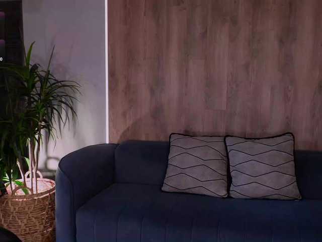 AbellaCroft's BongaCams show and profile