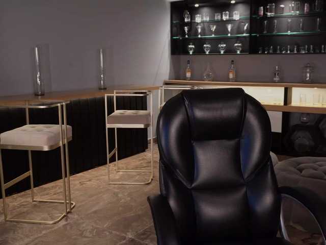 AbellaCroft's BongaCams show and profile