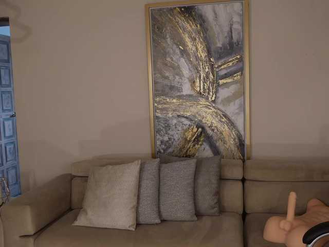 AbellaCroft's BongaCams show and profile