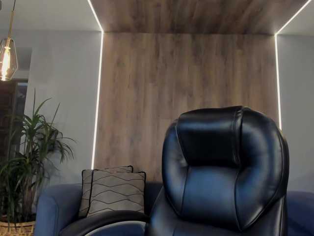 le modèle AbellaCroft est en webcam porno dans un show sur le site bongacams, il possède les tags suivants: Latino/Hispanic,Brunette,Shaved