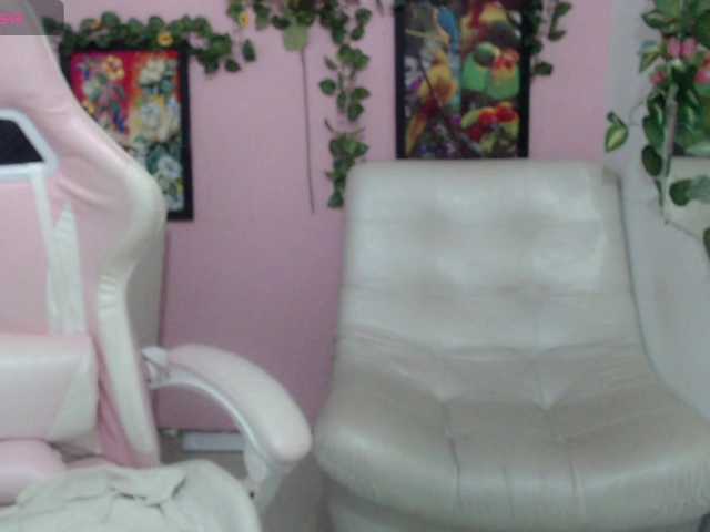 Evil-neighbor webcam bongacams model stream image