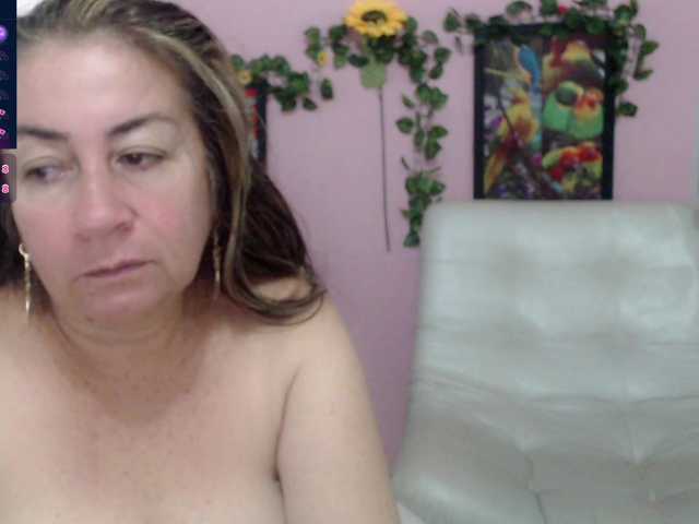 Evil-neighbor's BongaCams show and profile