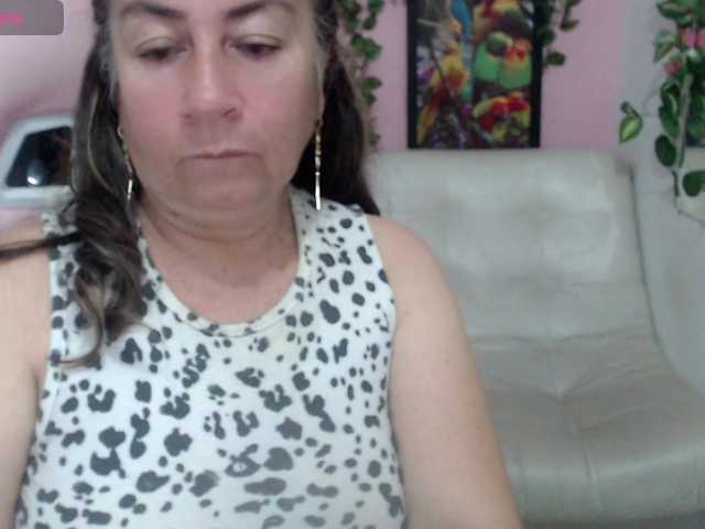 Evil-neighbor's BongaCams show and profile