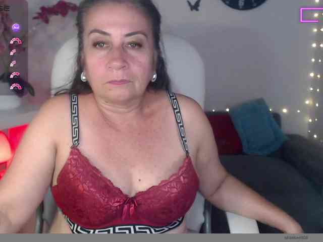 cam chatting Evil-neighbor