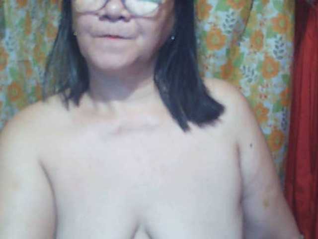 sexxyicee69's BongaCams show and profile