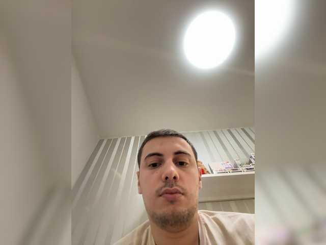 Dream022's BongaCams show and profile