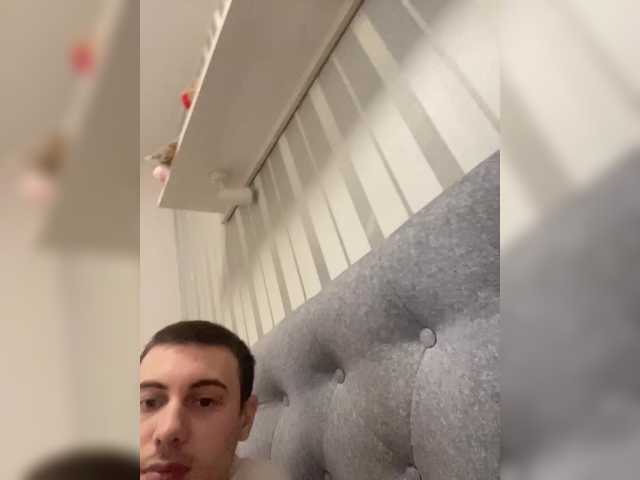 Dream022's BongaCams show and profile