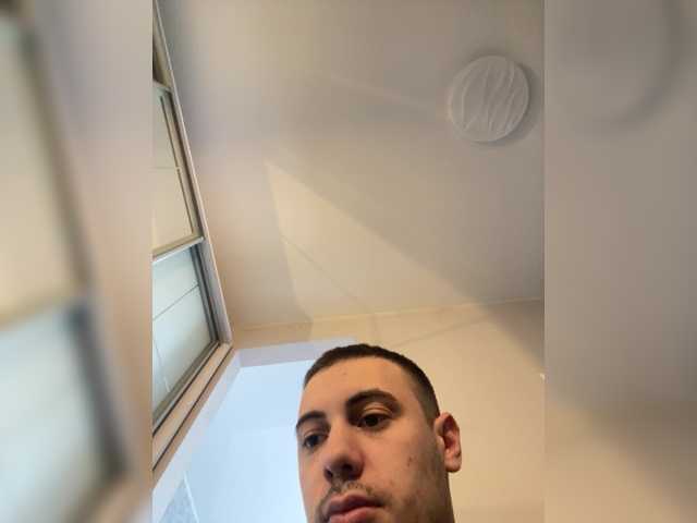 Dream022's BongaCams show and profile