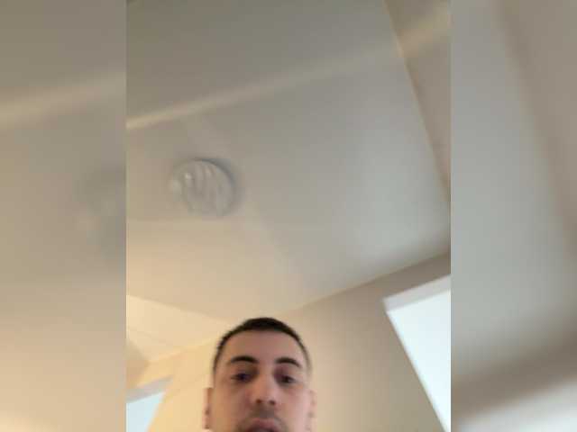 Dream022's BongaCams show and profile