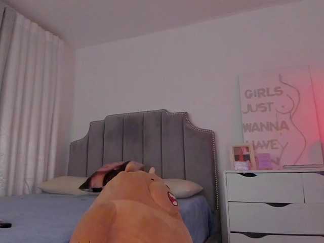 TinyRouse's BongaCams show and profile