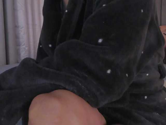 TinyRouse's BongaCams show and profile