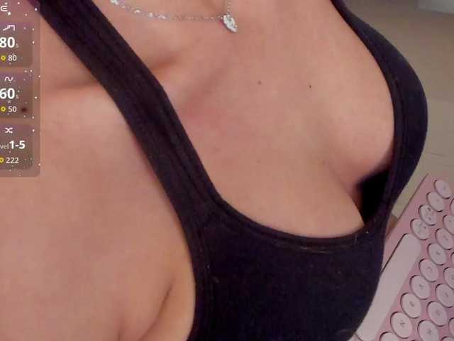 TinyRouse's BongaCams show and profile