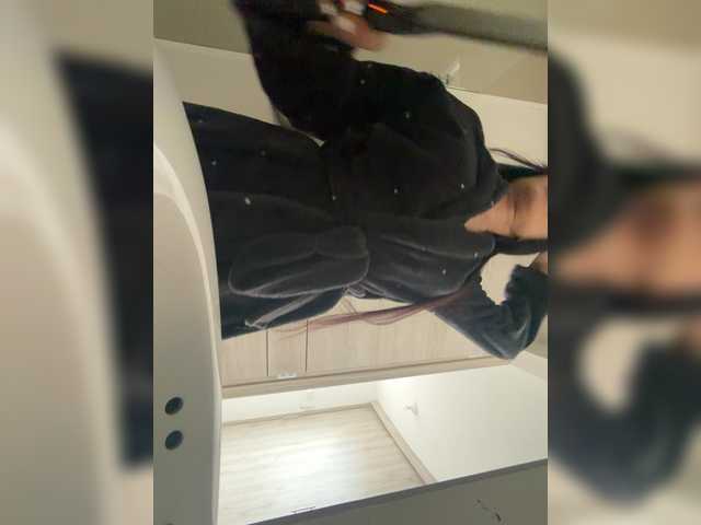 TinyRouse's BongaCams show and profile