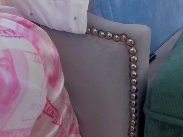 TinyRouse's BongaCams show and profile