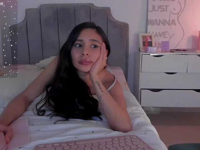 TinyRouse's BongaCams show and profile