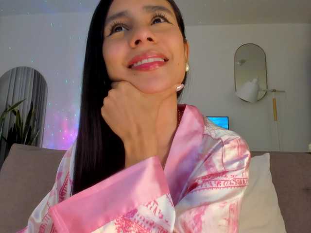 TinyRouse's BongaCams show and profile