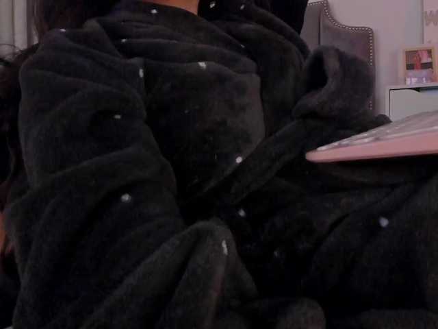 TinyRouse's BongaCams show and profile