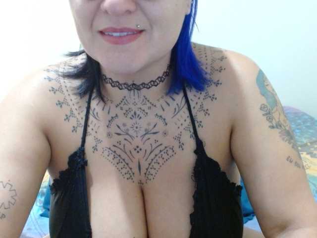 Lilithfire's BongaCams show and profile