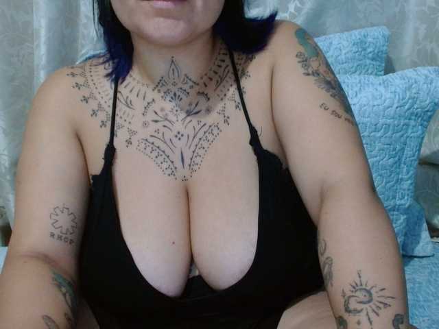 Lilithfire's BongaCams show and profile