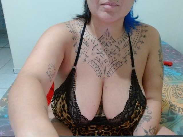 Lilithfire's BongaCams show and profile