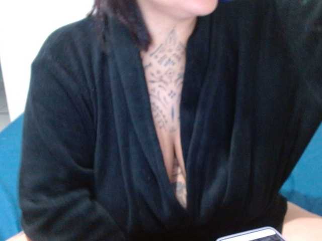 Lilithfire Live Cam on BongaCams
